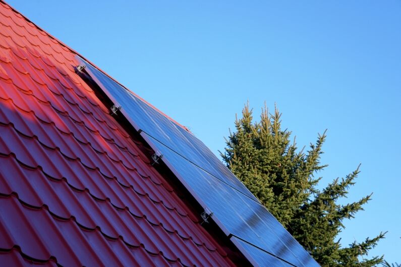 Solaranlage Schatten GFK Solaranbieter Berlin Brandenburg Verschattung auf Solarmodule